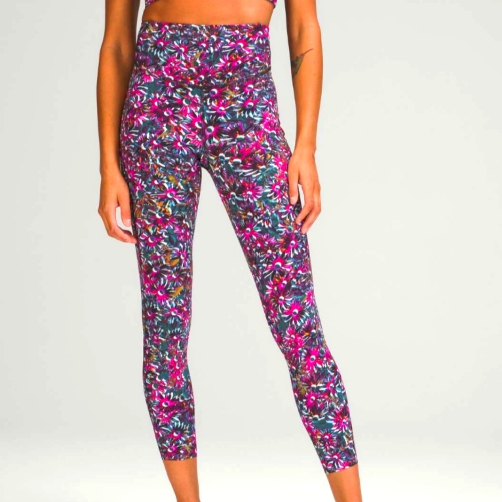 Lululemon Base Pace HR Tight 25" NWT